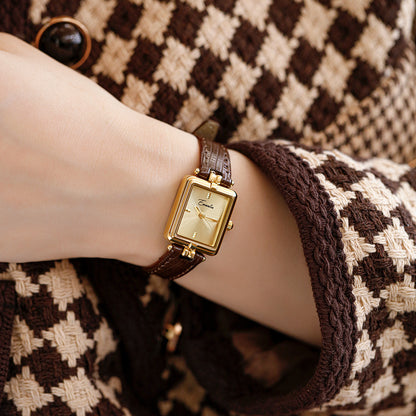 Elegant Retro Square Women’s Watch – Light Luxury Design