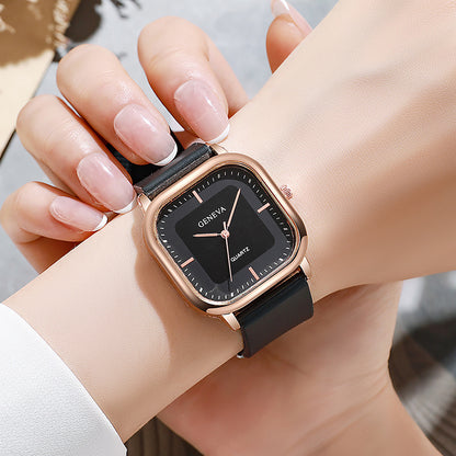 Elegant Rose Gold Women’s Watch with Comfortable Silicone Band