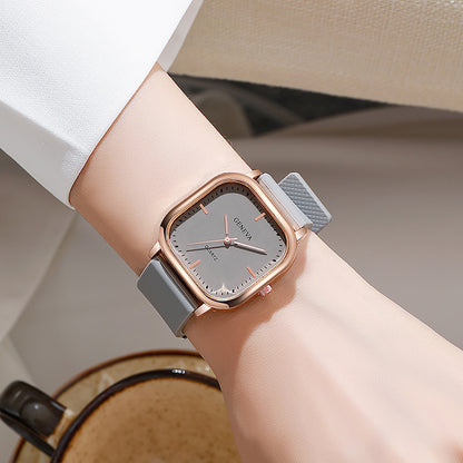 Elegant Rose Gold Women’s Watch with Comfortable Silicone Band