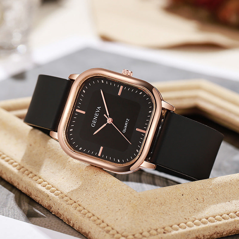 Elegant Rose Gold Women’s Watch with Comfortable Silicone Band